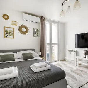 Apartament King Apart Sowińskiego, Warszawa